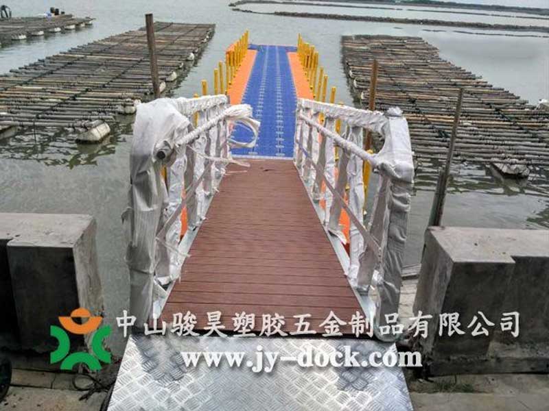 湛江-水上通行浮桥